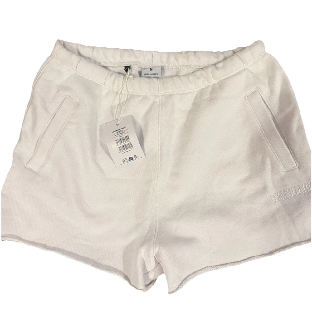 Gymshark Women’s White loopback sweat shorts NWT